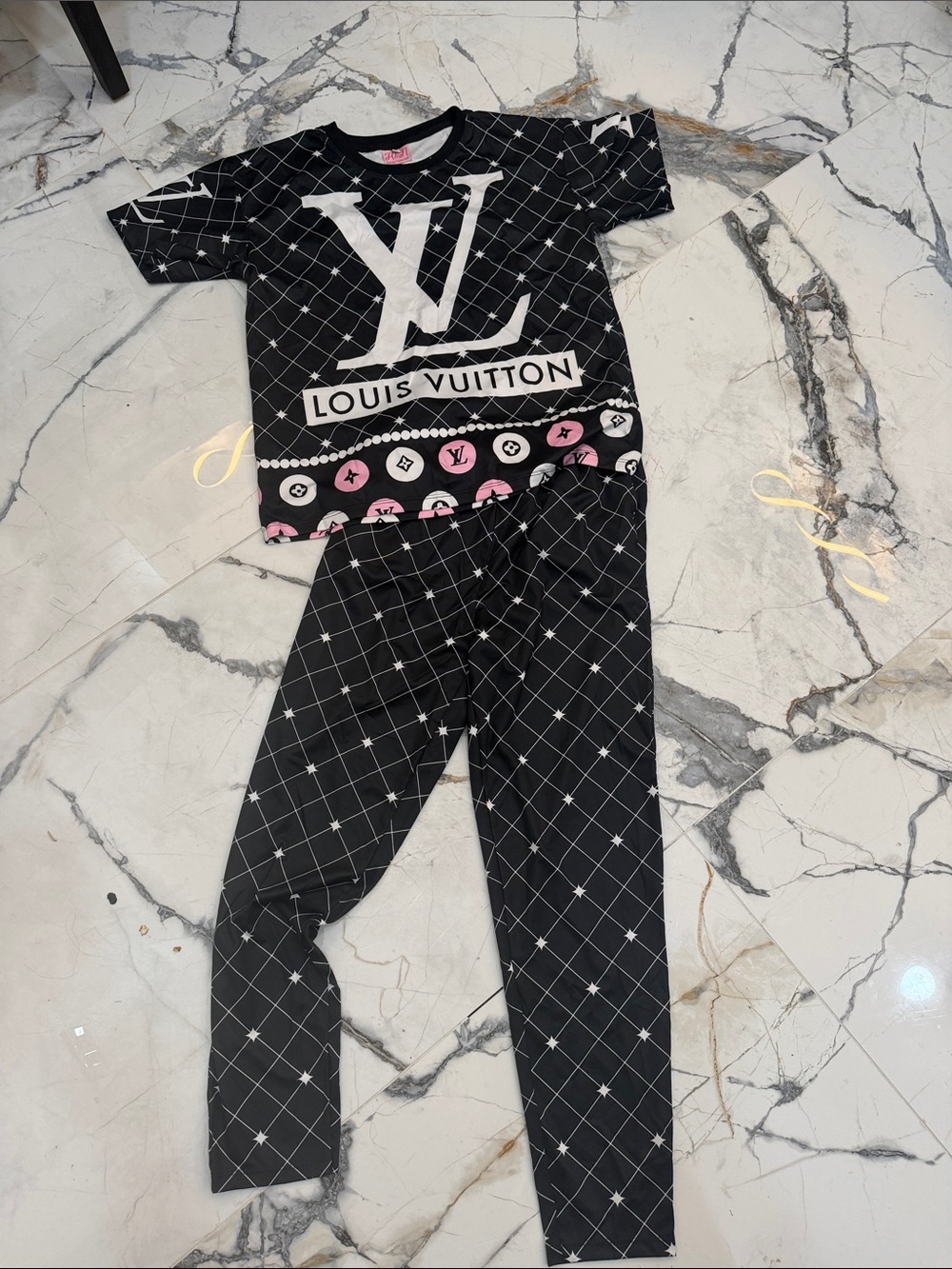 New Louis Vuitton Black and Pink womans legging Set with Logo Print L